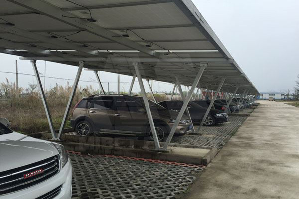 邁貝特（廈門）回訪自主研發(fā)MRac車棚光伏項(xiàng)目