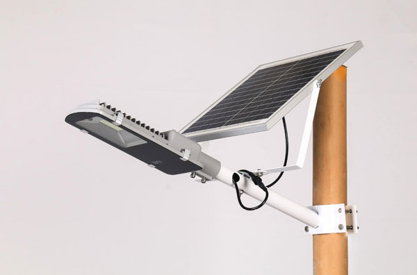 太陽能小路燈有什么優(yōu)勢？太陽能小路燈前景如何？