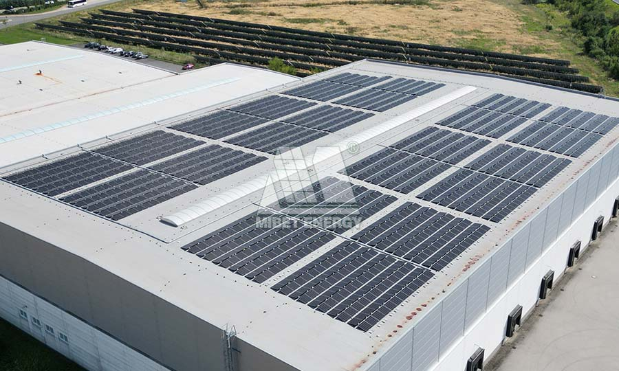 捷克 水泥平屋頂光伏項(xiàng)目 3.7MW-4